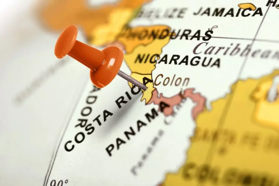 Map of Central America with a pin in Costa Rica