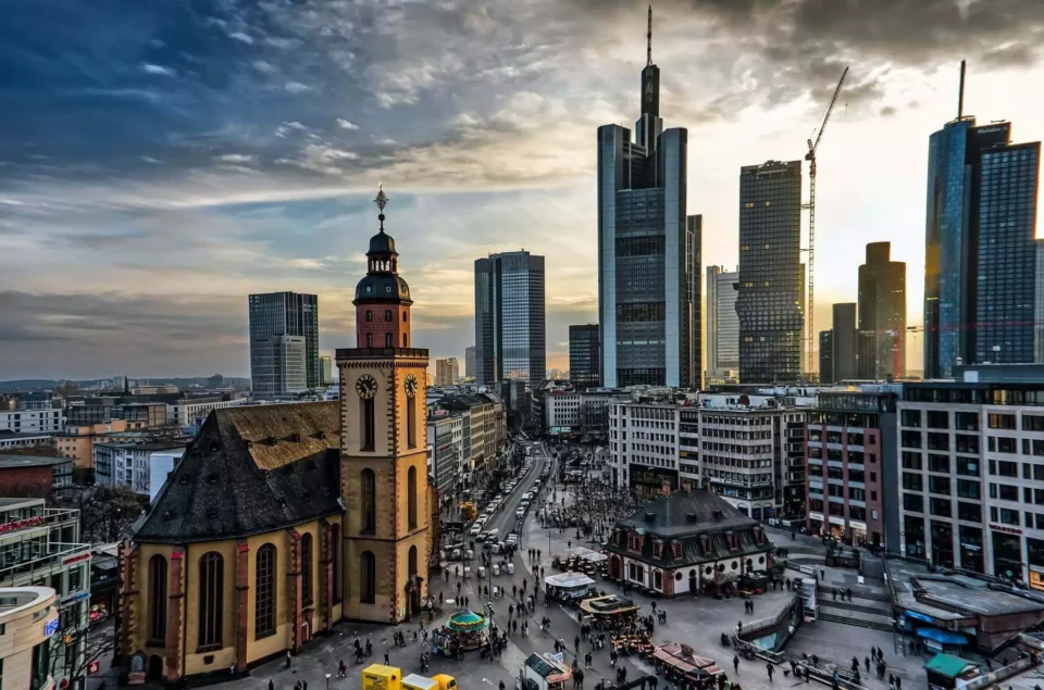 After moving internationally, you'll see that Frankfurt's main square is always filled with people 