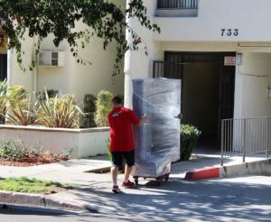 movers loading big boxes