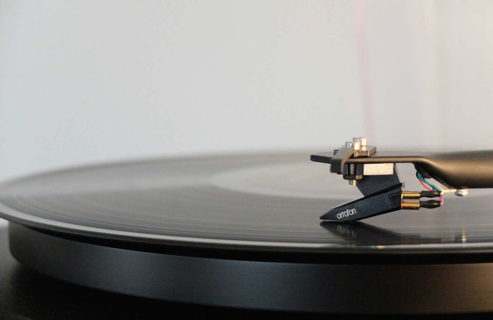 Record spinning on a player